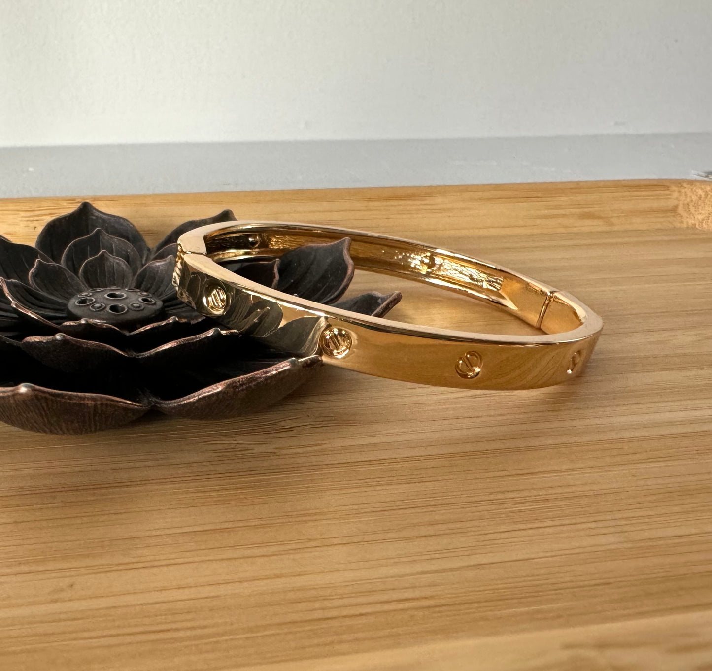 Cart Heart Hinge Bangle